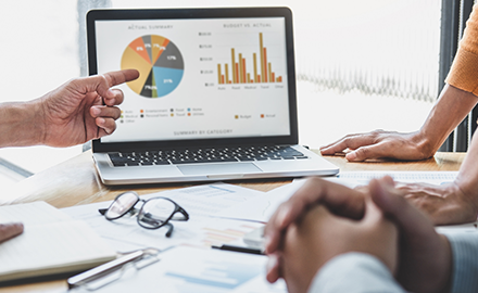 マーケティングスタッフ